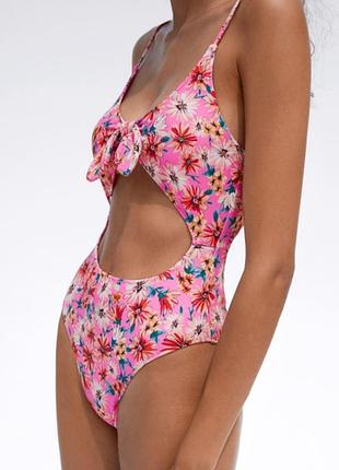 Роскошный фирменный купальник