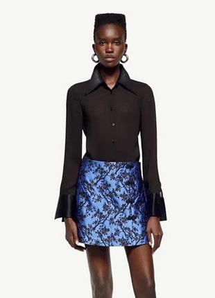 Міні спідниця у азійському стилі zara