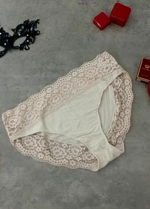 Бежеві труси з мереживом marks & spencer