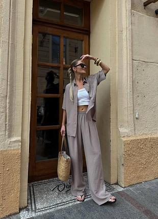 Женский летний костюм в пижамном стиле льняной из натуральной ткани льна в полоску черный бежевый