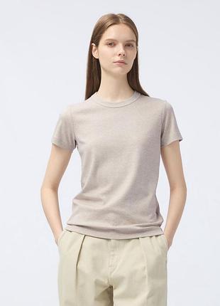 Футболка uniqlo