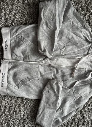 Кофта calvin klein 2