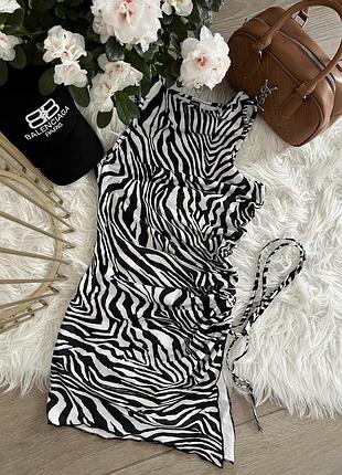 Стильна сукня🦓 🏷️shein розмір—хс стан—в ідеалі🔍