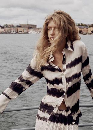 Стильна блузка