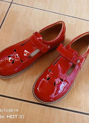 Туфли для девочки