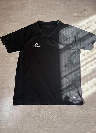Футболка adidas