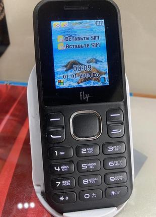 Кнопочний телефон fly ds107d