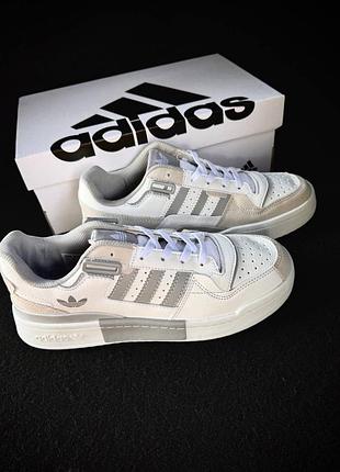 Стильные мужские кроссовки adidas forum 84 low