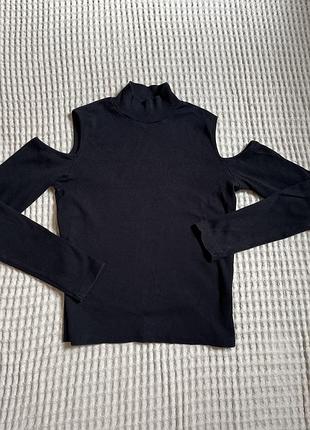 Кофта з відкритими плечима