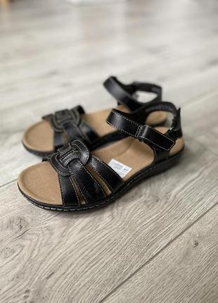 Сандалии кожаные оригинал clarks гг.38