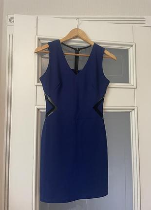 Синее платье с вставками