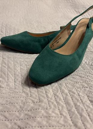 Босоніжки із закритим носком jd williams uk4