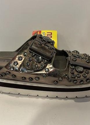 Laura biagiotti  шльопанці