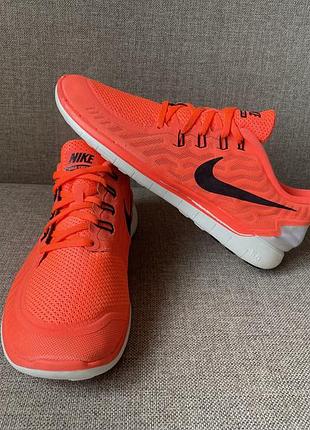 Кросівки nike free 5.0 hyper orange/black-sunset glow-white розмір 45,5