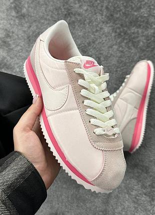 Женские кроссовки nike cortez light soft pink
