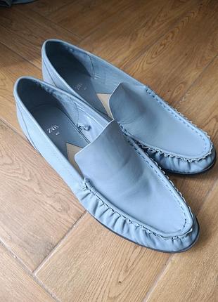 Кожаные лоферы zara
