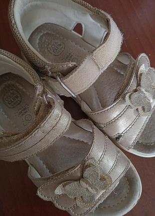 Босоножки для девочки 3