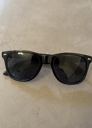 Сонцезахисні окуляри