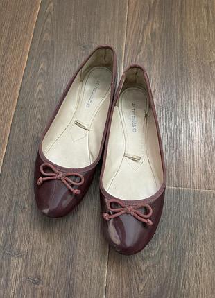Бордові балетки