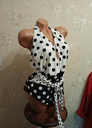 Купальник в горох.
