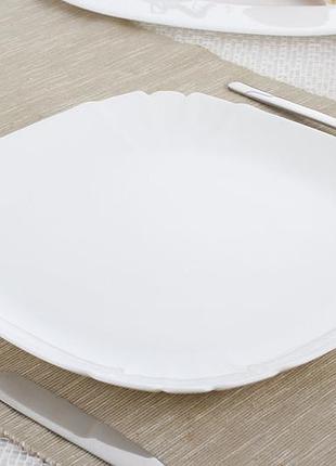 Тарілка обідня 28,5 см luminarc lotusia n3621