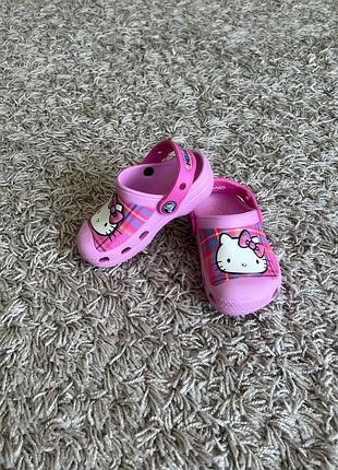 Босоніжки сандалі крокси crocs c 8/9 розміру