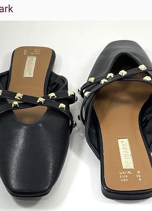 Primark black slip-on flats with criss cross 🕶️👒