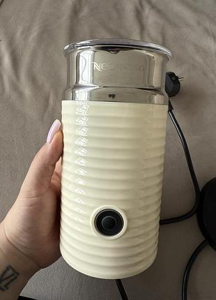 Молокозбивач nespresso aeroccino 3 (кремовий)