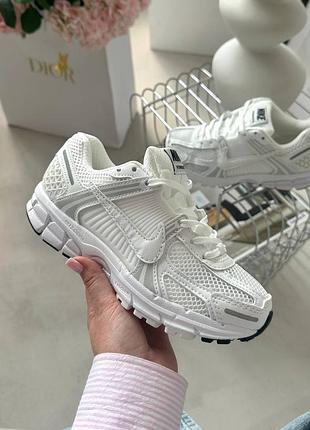 Nike zoom vomero 5 white