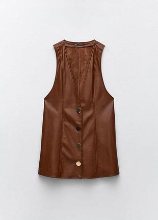 Коричневе плаття сарафан zara зі штучної шкіри