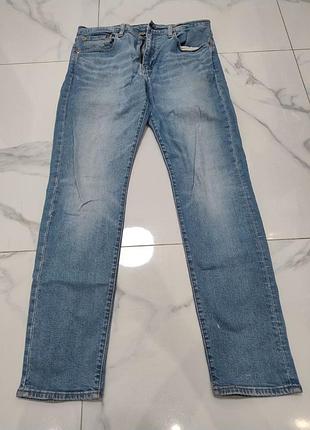 Джинси levi's.  розмір 32/32