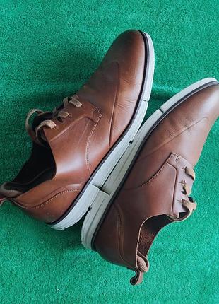 Оригінальні туфлі-кросівки
clarks trigenic. розмір 46. то