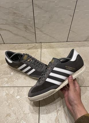 Кросівки adidas backenbauer