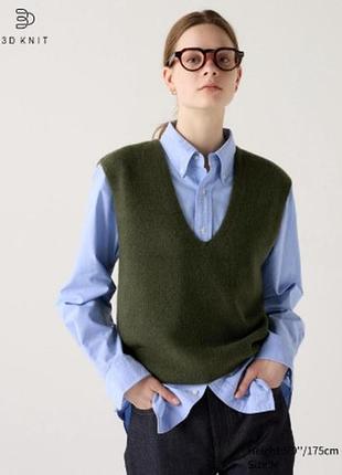 Жилет с v-образным вырезом из трикотажной пряжи суфле uniqlo