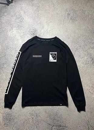 Лонгслив  tnf