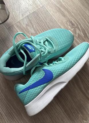 Кросівки nike