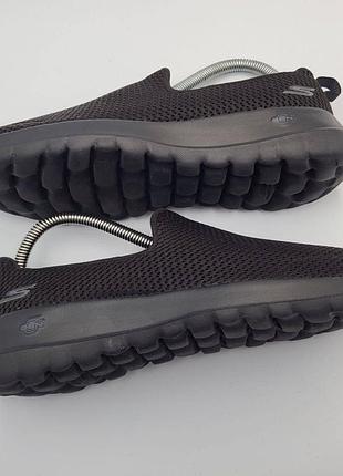 Легкі зручні оригінальні літні кросівки 
skechers goga max3 фото
