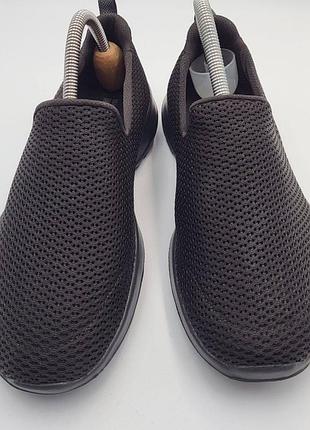 Легкі зручні оригінальні літні кросівки 
skechers goga max2 фото