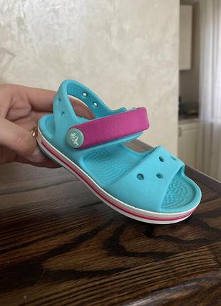 Crocs босоніжки для дівчинки.