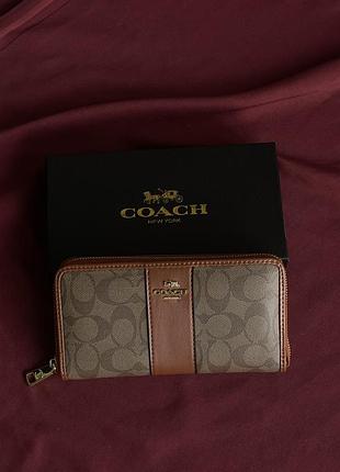Женский кошелек coach коричневый с полоской на много отделений большой коуч