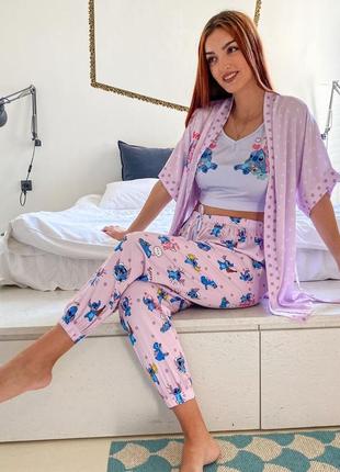 Шелковая пижама с халатом с принтом ститч1 фото