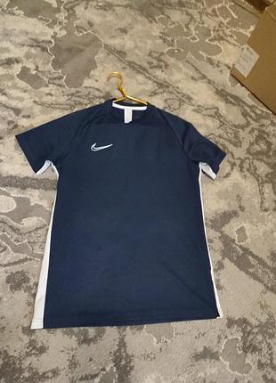 Футболка nike