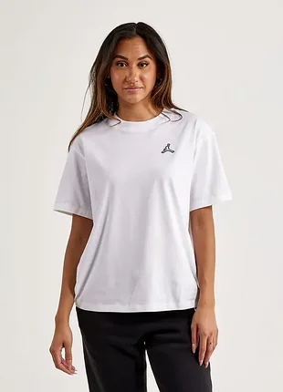 Футболка nike air jordan essentials white dm5029-100 xs