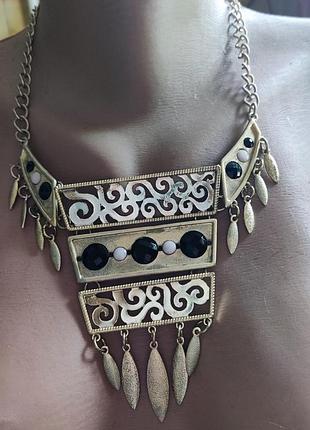 Набір- кольє і сережки в етнічному стилі
