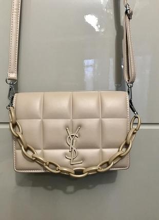 Сумка  на плече в нюдовому кольорі  в стилі zara