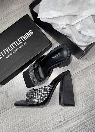 Блискучі туфлі на підборах, каблуки prettylittlething