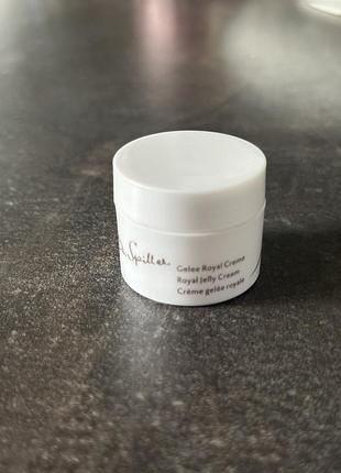 Зволожувальний крем для жирної шкіри dr. spiller royal jelly cream 50мл-1800грн/200мл-3600грн