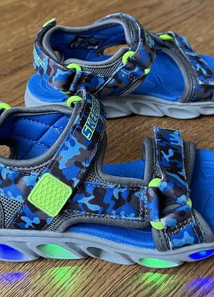 Skechers босоніжки, сандалії з підсвіткою р.30(20 см)