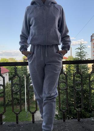 Спортивний костюм теплий сірий