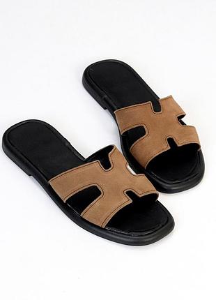 Натуральные замшевые коричневые шлепанцы